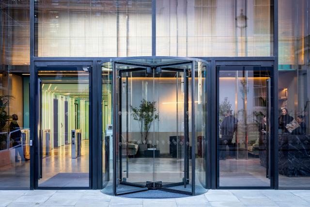 Ilona Rose House | Tourniquetdeur | Beveiligingspoortjes Signature Speedlane | Boon Edam