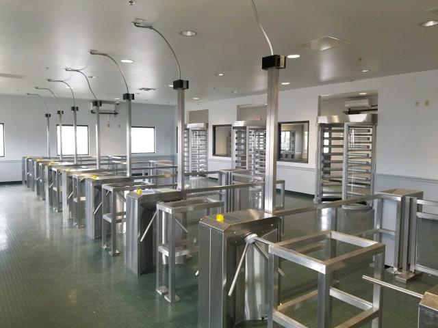 Turnlock 150 and Trilock 60